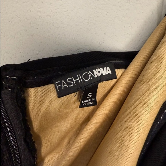 Fashion Nova Off-Shoulder Dress Size S - Picture 7 of 7